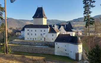 Schloss Pöggstall – Museum für Rechtsgeschichte mit Folterkammer